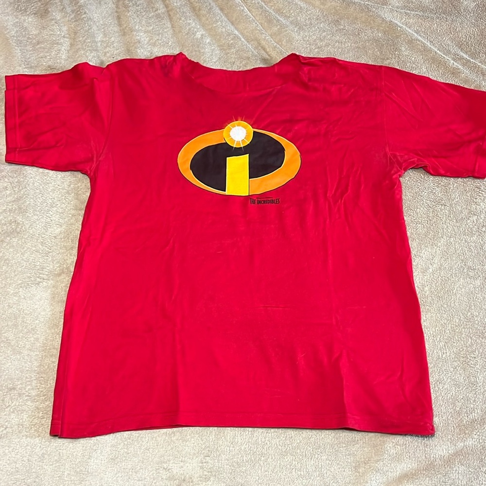 Gently Worn condition Disney’s Incredibles T-shirt